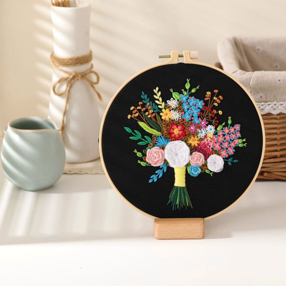 Kit Broderie DIY, Buchet de Flori, Contrast — reducere 69% de la 75 lei la 23,14 lei