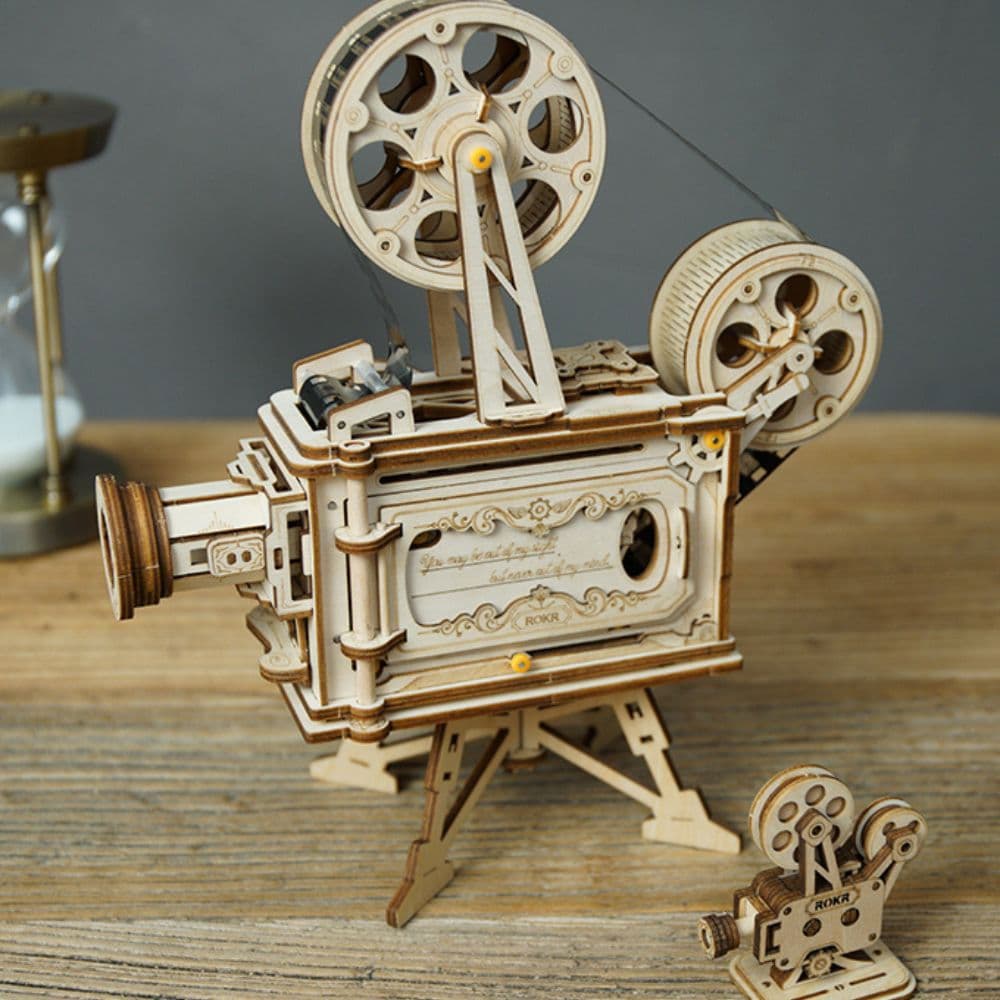 Puzzle 3D Vitascope, Lemn, Robotime — reducere 45% de la 378 lei la 207,44 lei