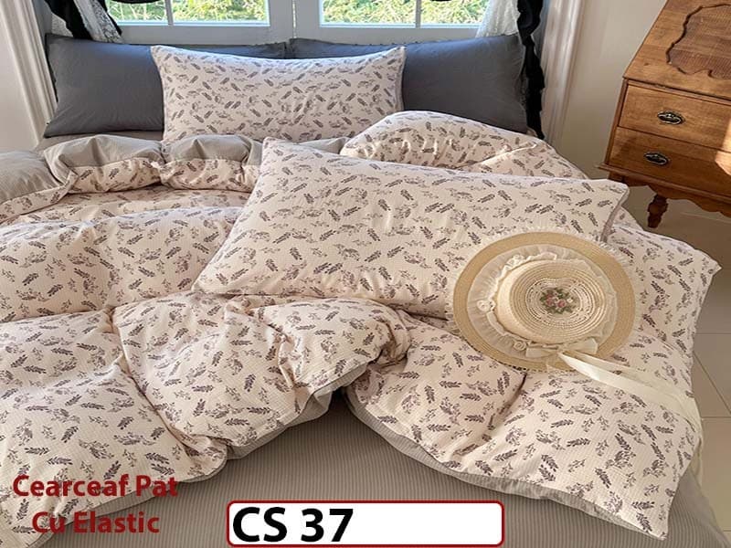 Lenjerie de pat dublă 4 piese, cu imprimeu modern, material fin și răcoros CS 37 — reducere 42% de la 289 lei la 169 lei