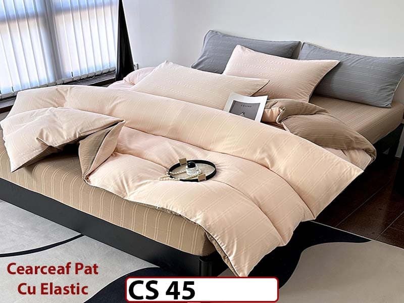 Lenjerie de pat dublă 4 piese, cu imprimeu modern, material fin și răcoros CS 45 — reducere 42% de la 289 lei la 169 lei
